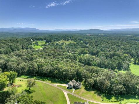 2703 Highway 382w Ellijay GA 30540