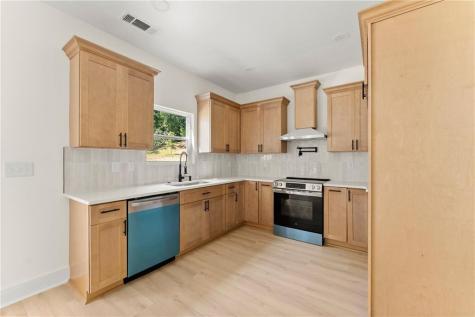 172 Llewellyn Street Clarkesville GA 30523