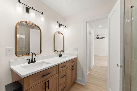 172 Llewellyn Street Clarkesville GA 30523