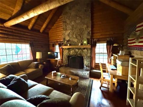1593 Blackberry Mountain Ellijay GA 30536