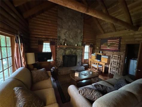 1593 Blackberry Mountain Ellijay GA 30536
