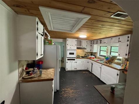 1593 Blackberry Mountain Ellijay GA 30536