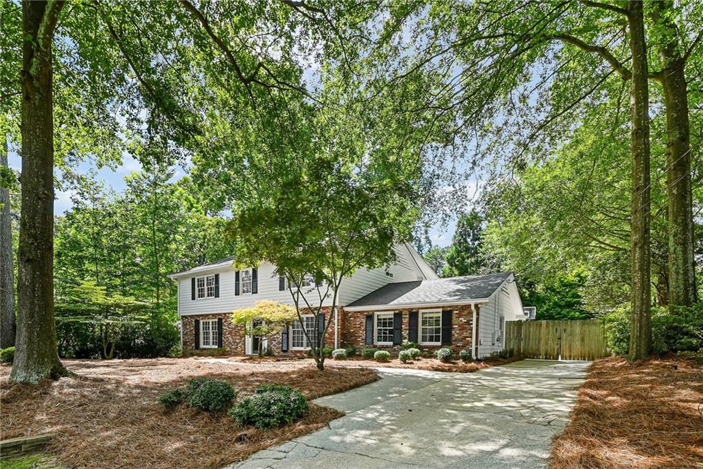4696 Devonshire Road Atlanta GA 30338