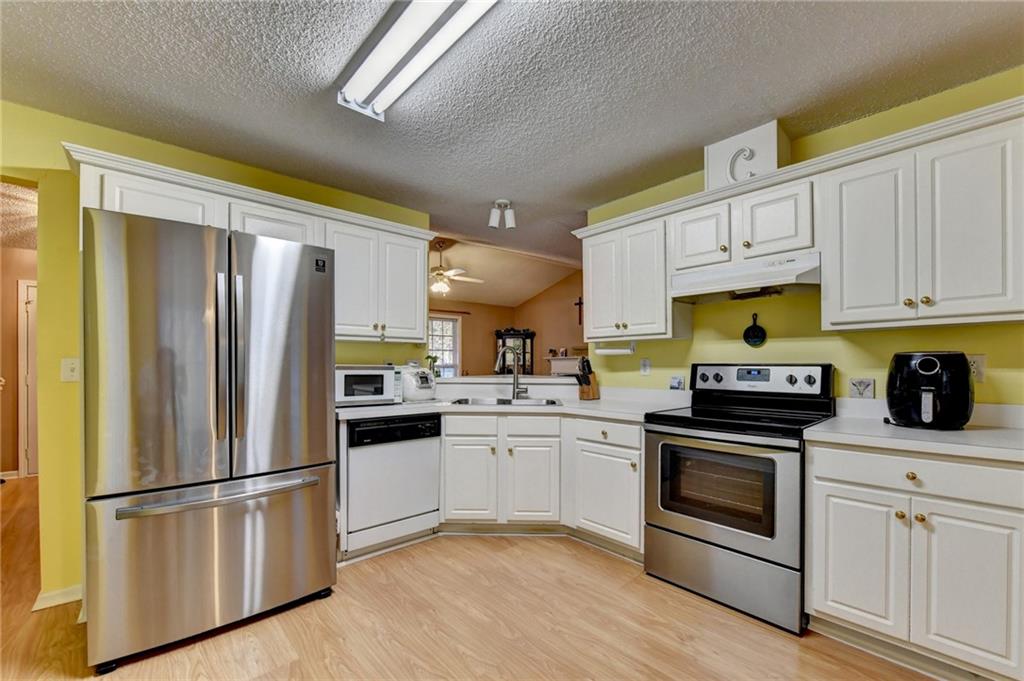 6005 April Drive Buford GA 30518