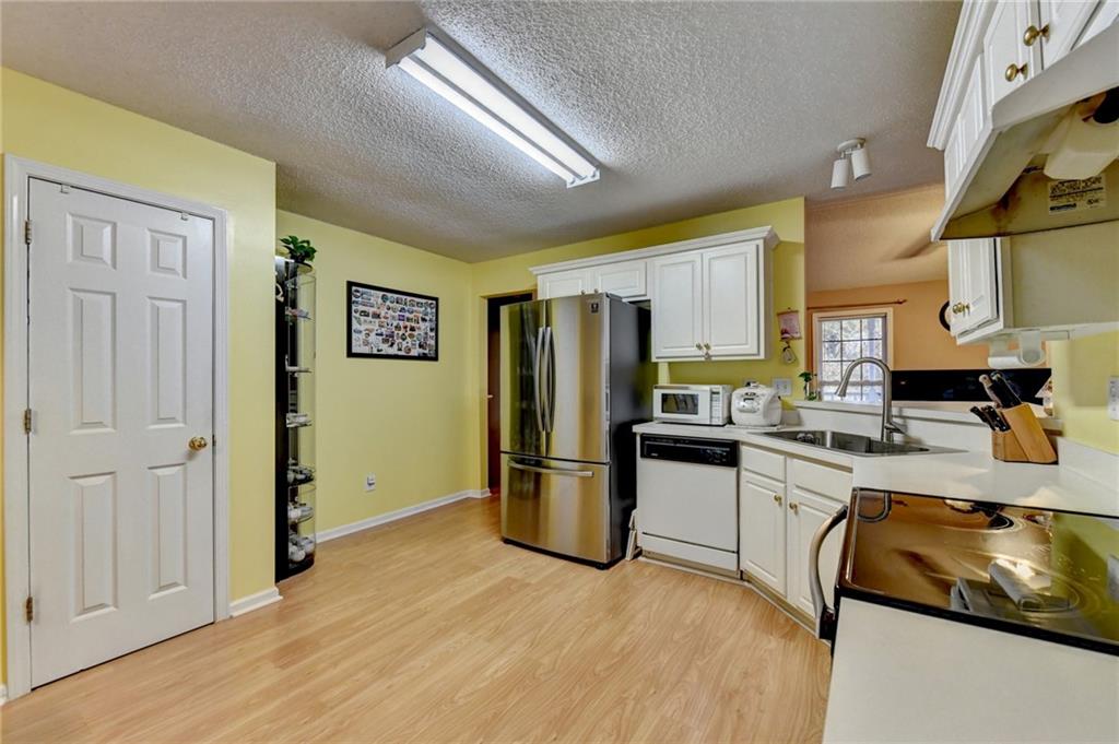 6005 April Drive Buford GA 30518