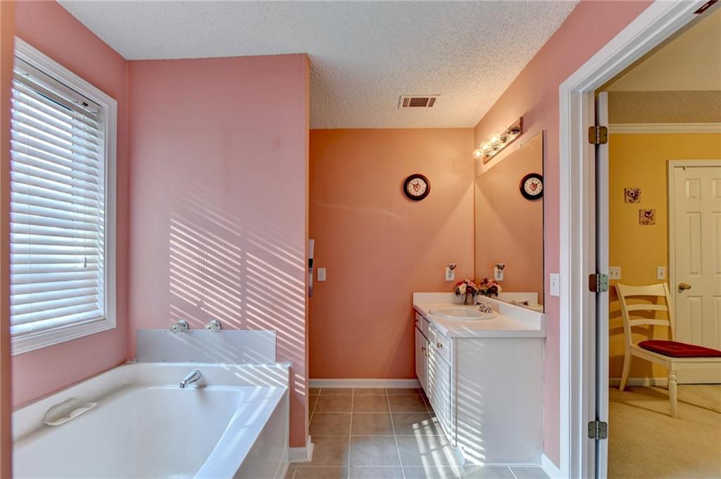 6005 April Drive Buford GA 30518