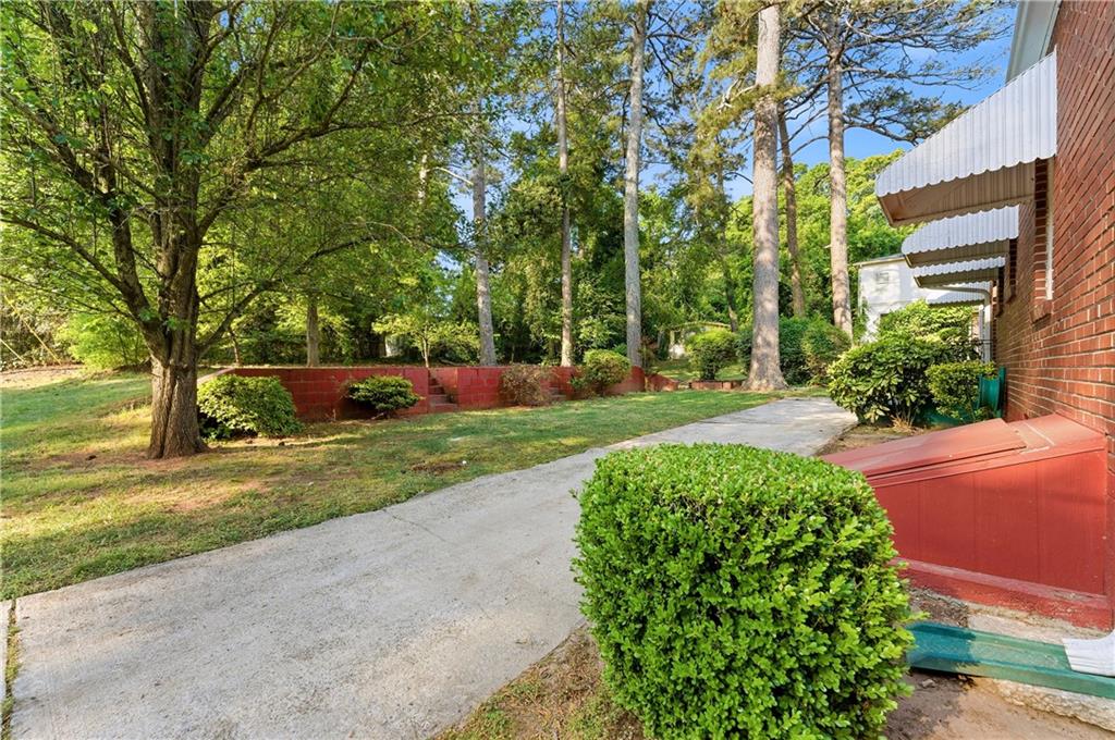 2551 E Tupelo Street SE Atlanta GA 30317