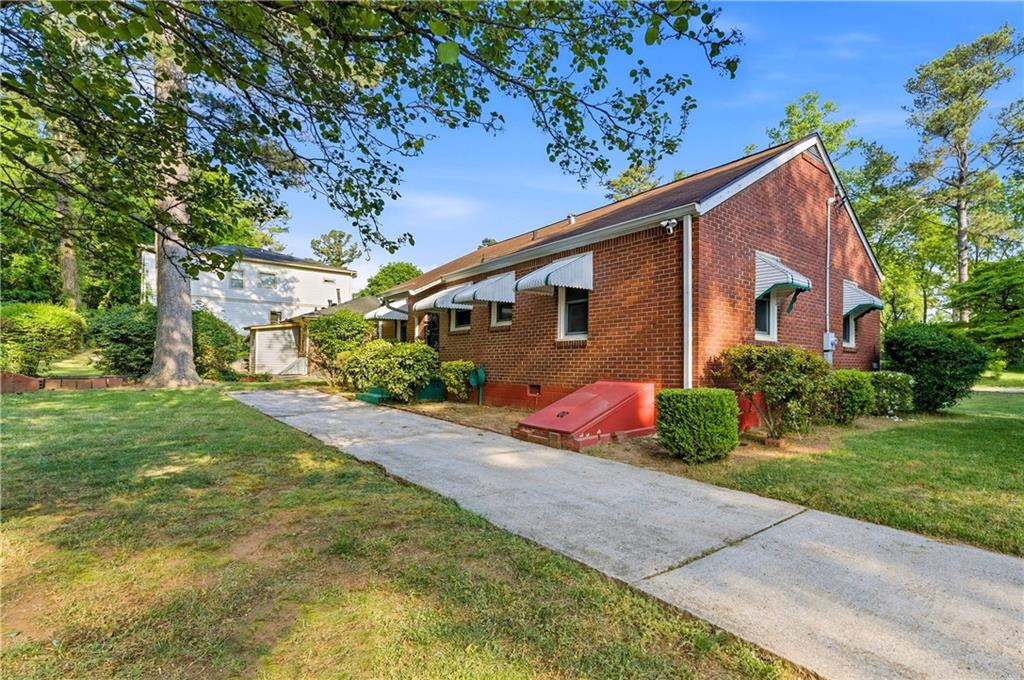 2551 E Tupelo Street SE Atlanta GA 30317