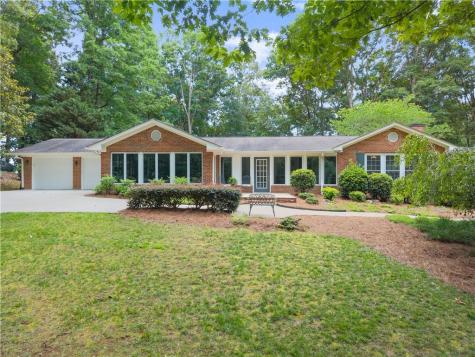 2290 Alec Mountain Clarkesville GA 30523