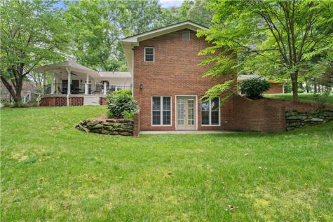 2290 Alec Mountain Clarkesville GA 30523