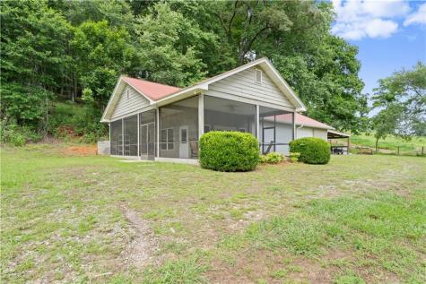 2290 Alec Mountain Clarkesville GA 30523