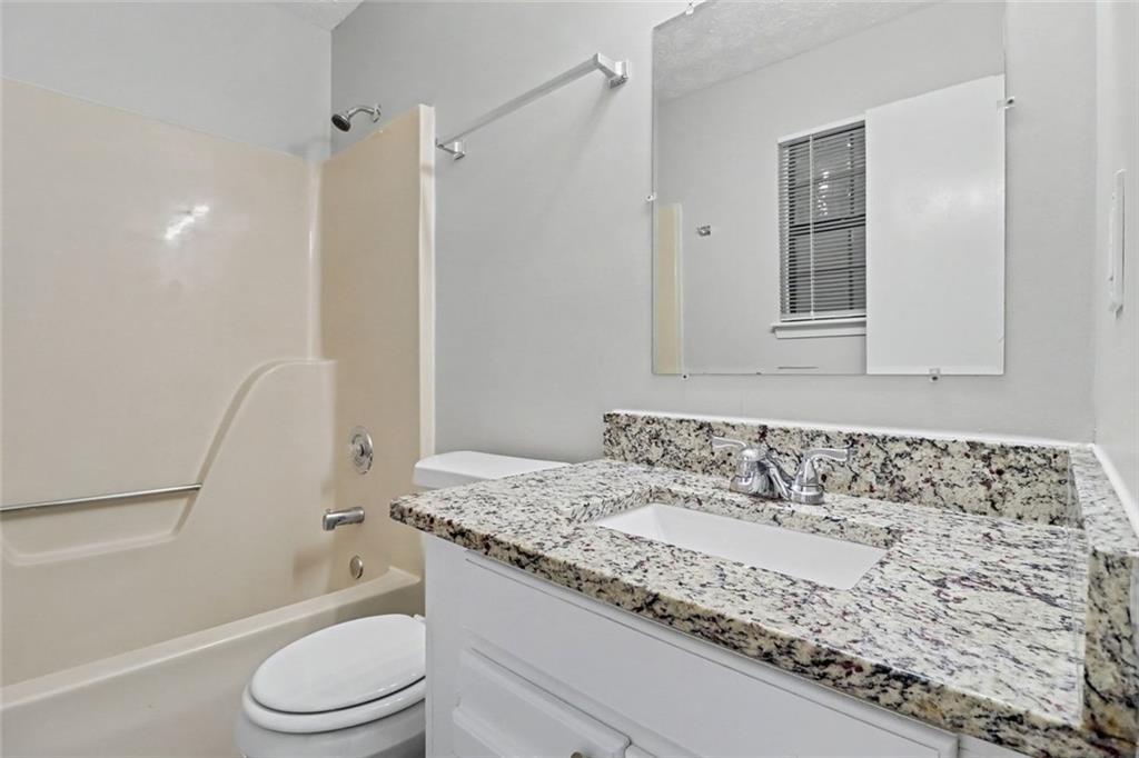5487 Hall Circle Union City GA 30291