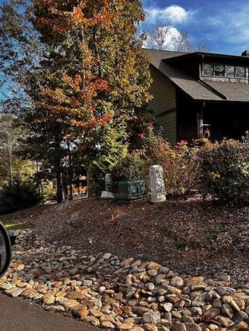5 Upper Knoll Drive Blue Ridge GA 30513