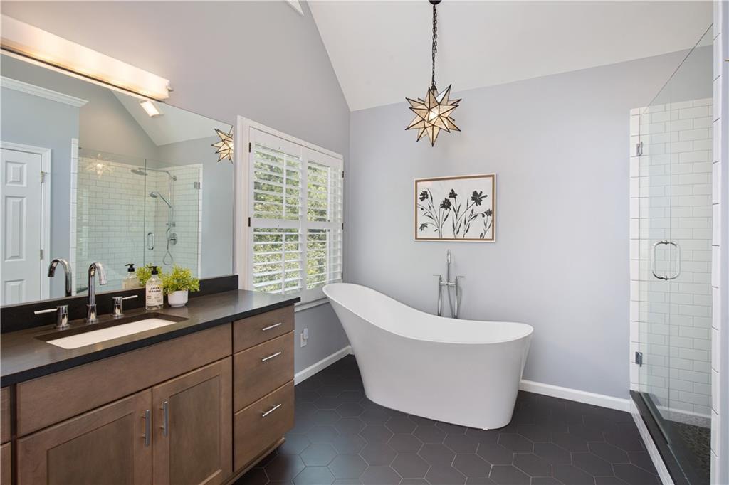 1175 Jennifer Oaks Drive Alpharetta GA 30004