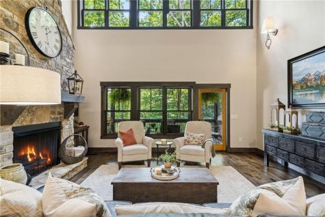 427 Greystone Trace Ellijay GA 30536