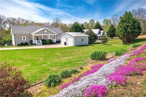 18 Shady Grove Lane Blue Ridge GA 30513