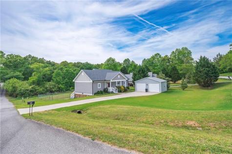 18 Shady Grove Lane Blue Ridge GA 30513