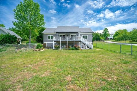 18 Shady Grove Lane Blue Ridge GA 30513