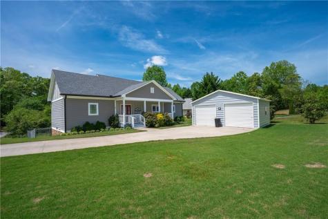 18 Shady Grove Lane Blue Ridge GA 30513