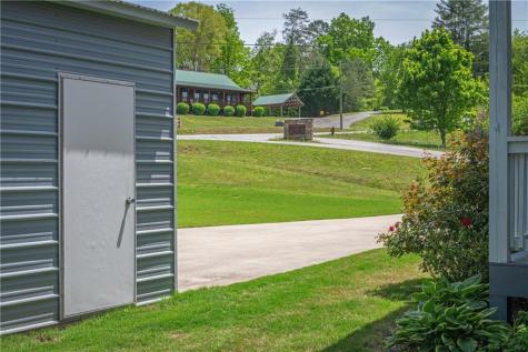 18 Shady Grove Lane Blue Ridge GA 30513