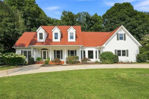 124 Golden Autumn Drive Dahlonega GA 30533