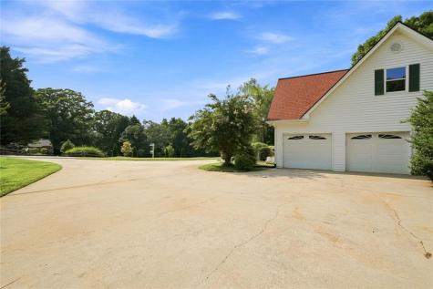 124 Golden Autumn Drive Dahlonega GA 30533