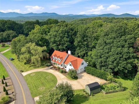 124 Golden Autumn Drive Dahlonega GA 30533