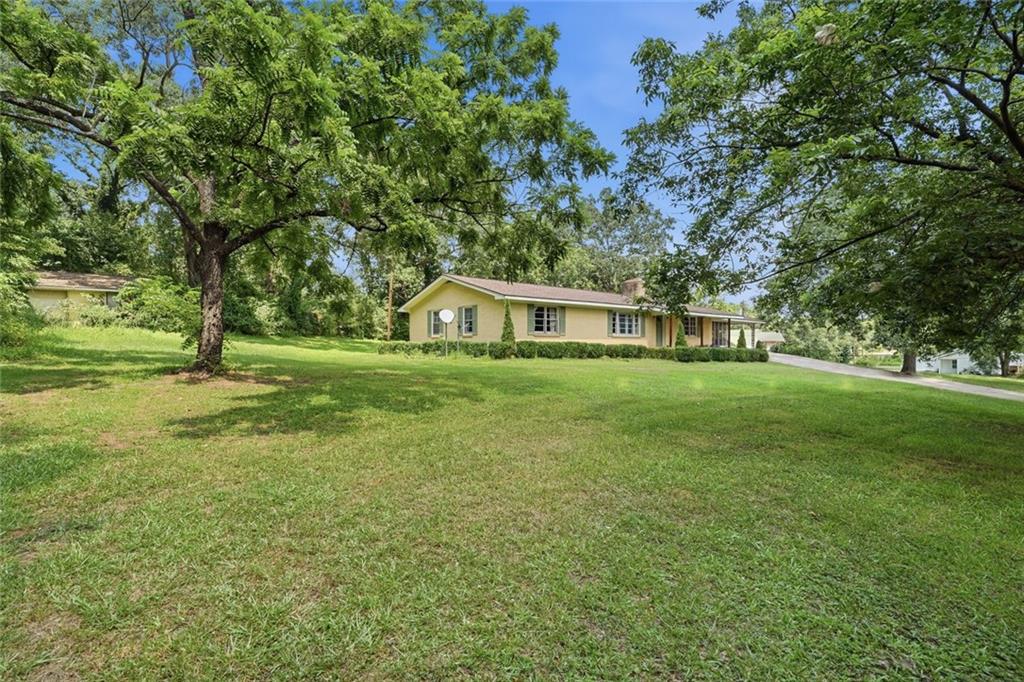 264 School St Street Gillsville GA 30543