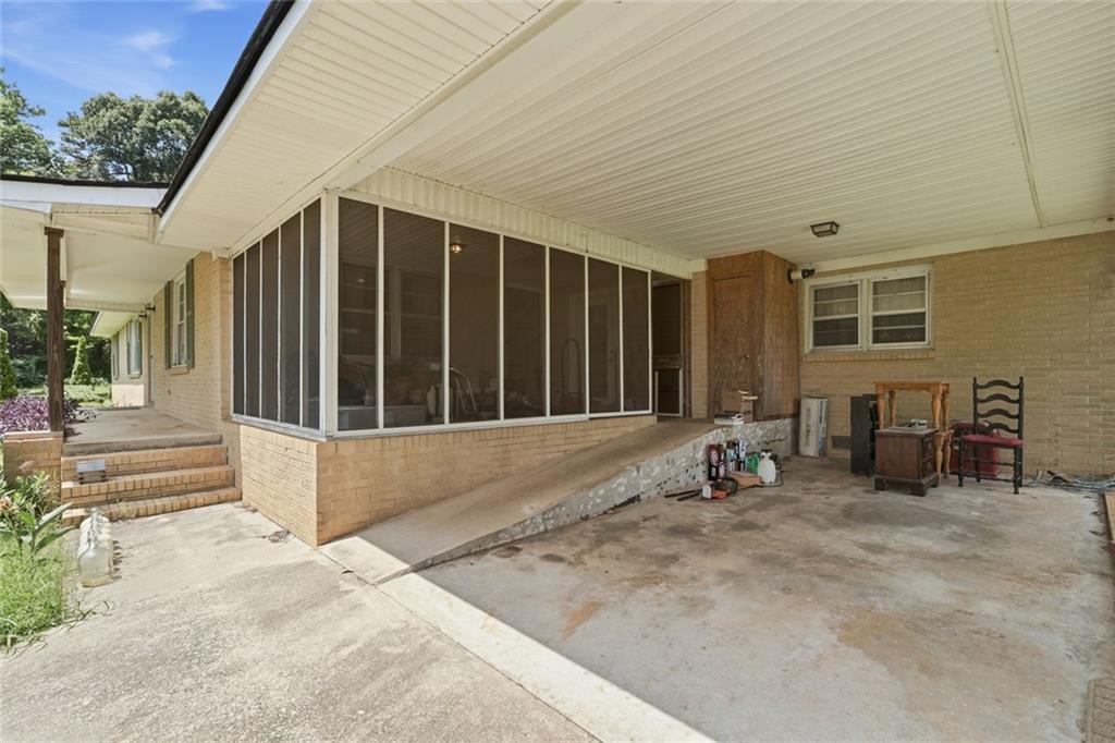 264 School St Street Gillsville GA 30543
