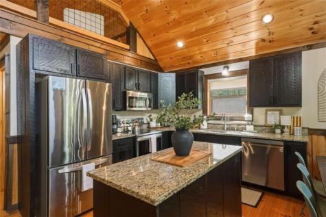 42 Old Jerusalem Road Mineral Bluff GA 30559