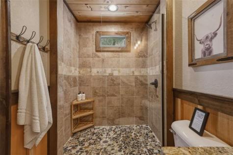 42 Old Jerusalem Road Mineral Bluff GA 30559