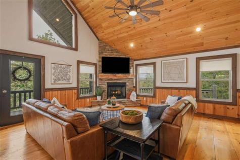 42 Old Jerusalem Road Mineral Bluff GA 30559