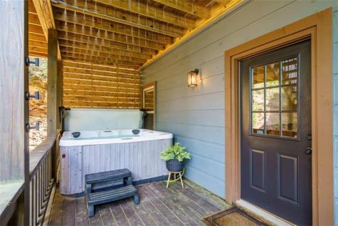 42 Old Jerusalem Road Mineral Bluff GA 30559