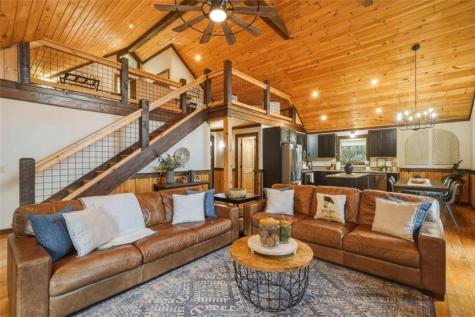 42 Old Jerusalem Road Mineral Bluff GA 30559