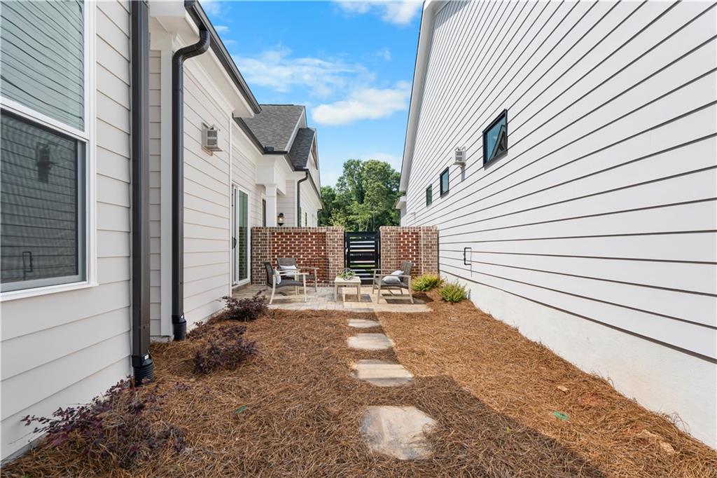 667 Beechwood Way Hoschton GA 30548