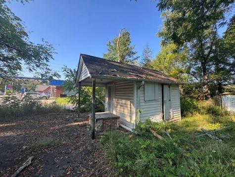 57 Spruce Street Mineral Bluff GA 30559