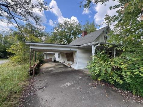 57 Spruce Street Mineral Bluff GA 30559