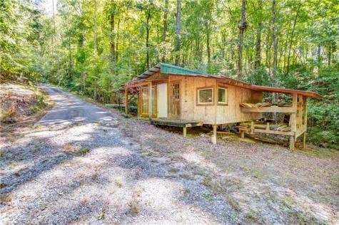 339 Cameron Road Cleveland GA 30528