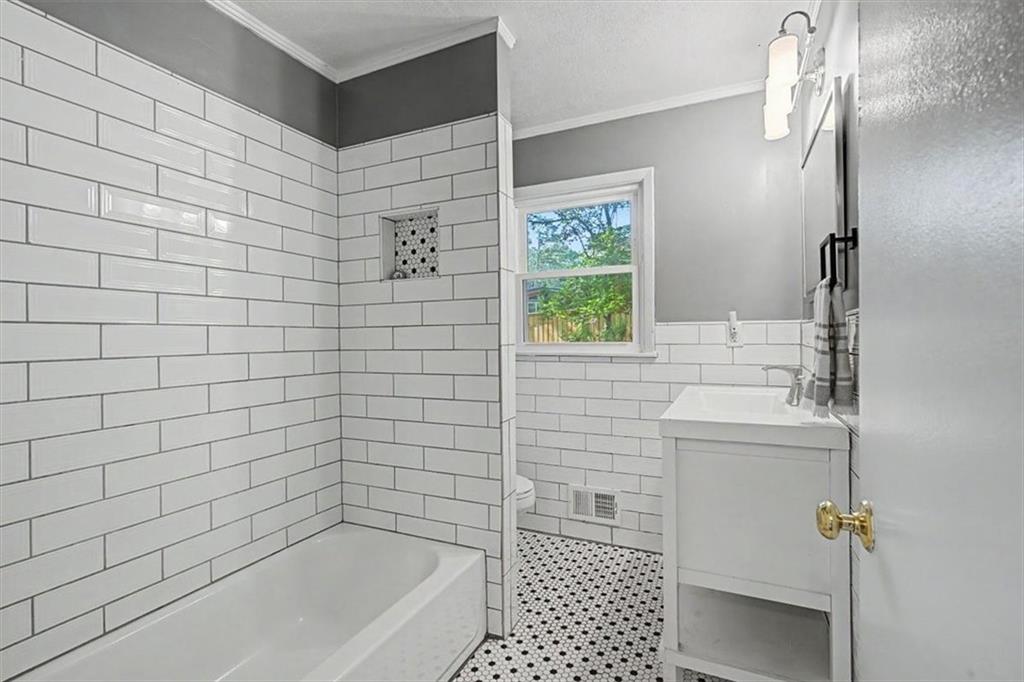 3487 Bowling Green Way Atlanta GA 30340
