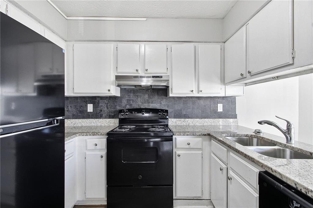 4732 Old Highgate Entry Stone Mountain GA 30083