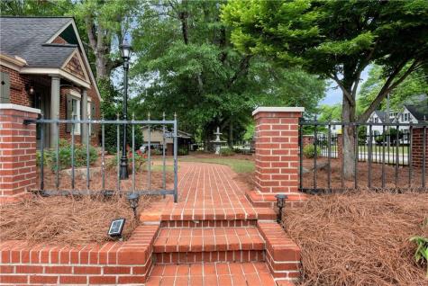 952 Wayside Street Cornelia GA 30531