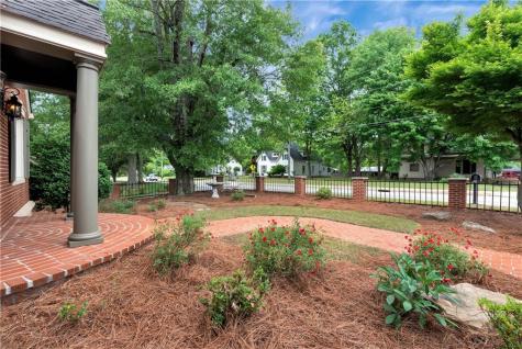 952 Wayside Street Cornelia GA 30531