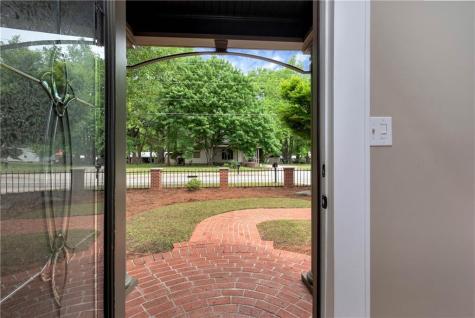 952 Wayside Street Cornelia GA 30531