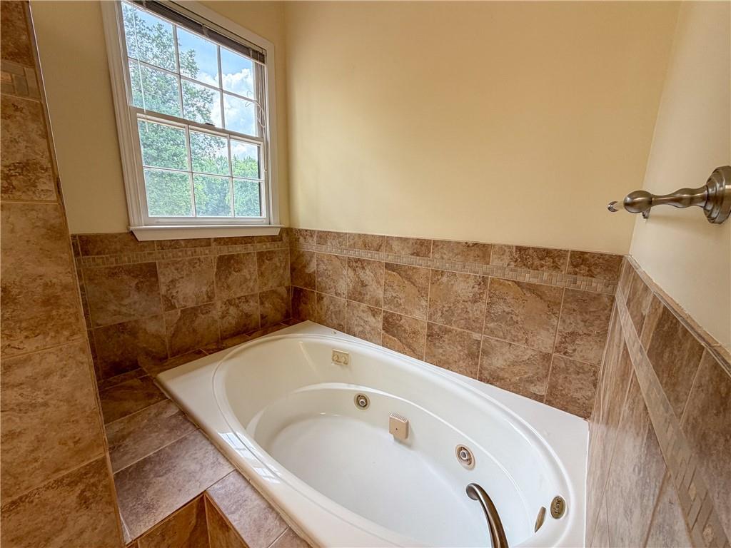 11295 Vedrines Drive Johns Creek GA 30022