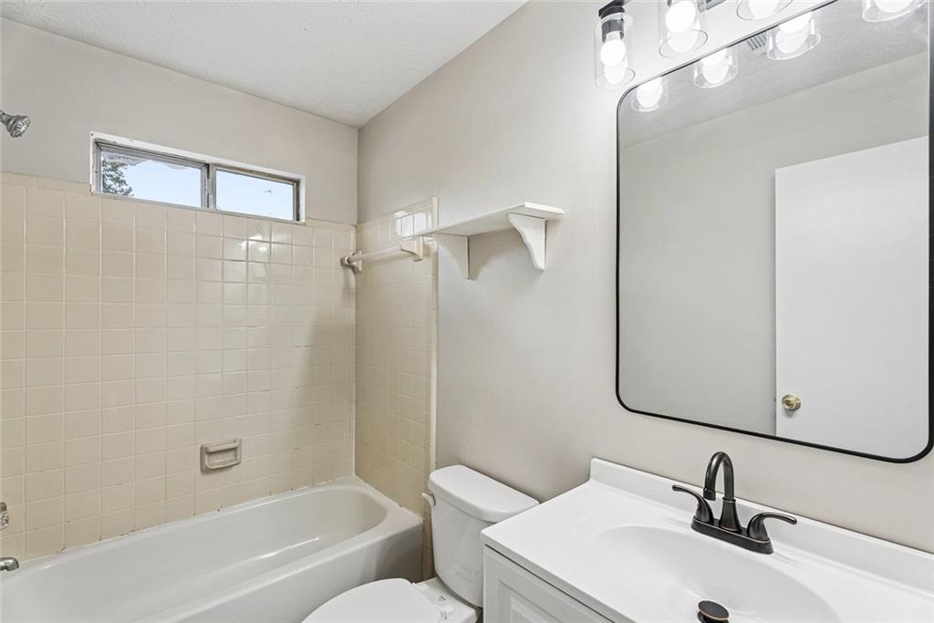3752 Sandy Shoals Lane Decatur GA 30034