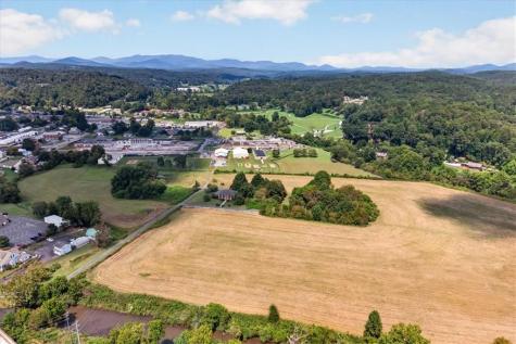 195 River Street Ellijay GA 30540
