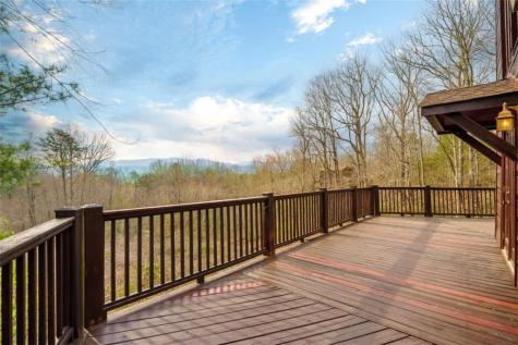 97 Fox Mountain Crossing Road Blue Ridge GA 30513