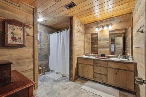 97 Fox Mountain Crossing Road Blue Ridge GA 30513