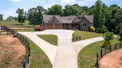 1050 Ricky West Road Cleveland GA 30528