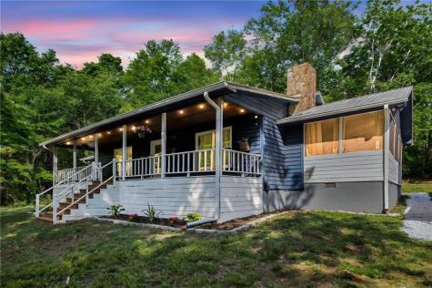 211 Phillips Street Clarkesville GA 30523